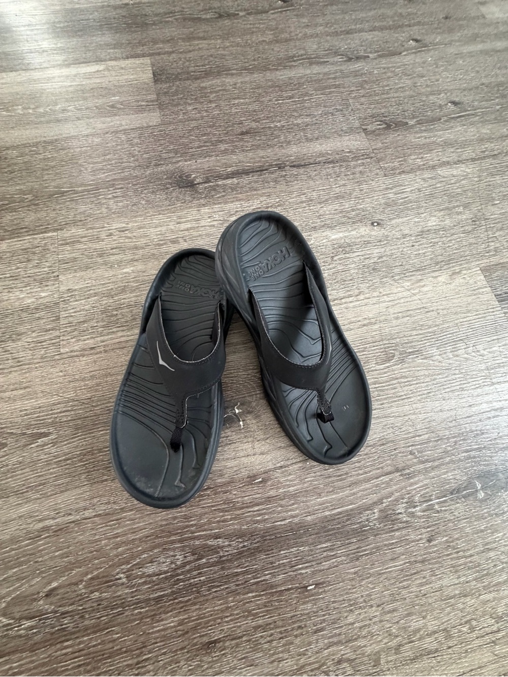 Hoka One One Black Women’s Thong Sandals